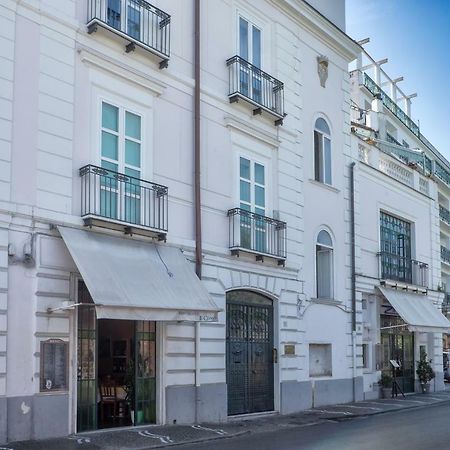 "White Mermaid" - Sorrento Downtown Sea View Apartment Exterior foto